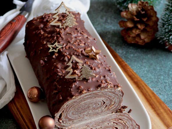 Bûche de noël roulée de crêpes sans gluten, ni lait, ni œuf