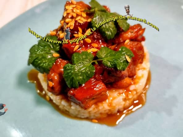 Porc au caramel : un plat emblématique de la cuisine asiatique sur votre table