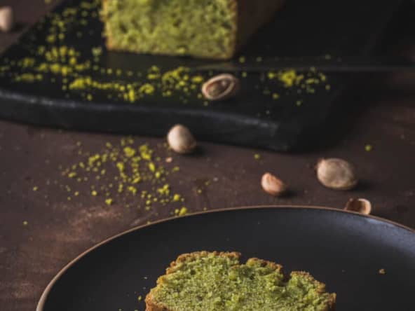 Financier à la pistache et à la fleur d'oranger