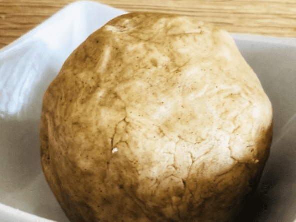 Pâte brisée farines de sarrasin, riz et châtaigne, vegan sans gluten ni lactose