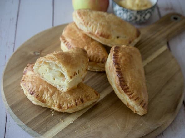 Chaussons aux pommes à la crème d'amande dignes des plus grandes pâtisseries