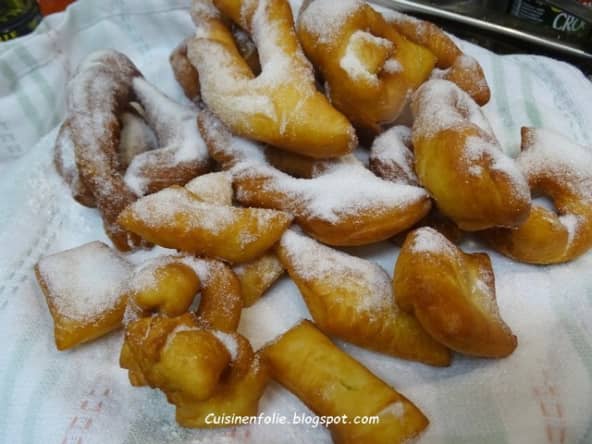 Bugnes niçoises traditionnelles à la fleur d'oranger et zestes de citron