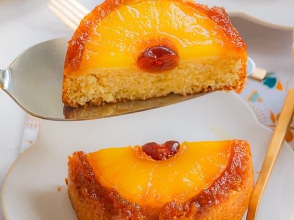 Gâteau caramélisé renversé à l'ananas