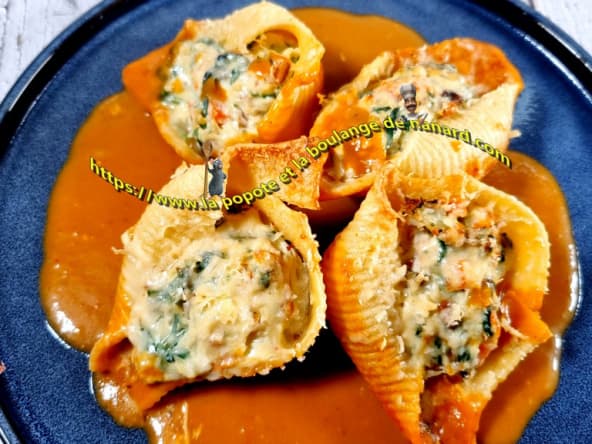 Conchiglioni farcies au crabe et sauce à la bisque de homard