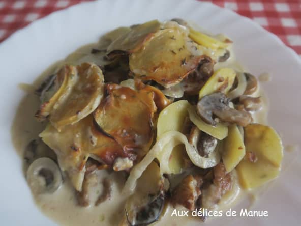Gratin de pommes de terre aux châtaignes et champignons sauce crème