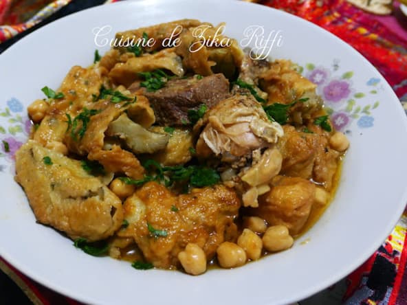Mijoté de beignets d'artichauts en sauce à l'agneau, ou poulet ou les deux à la fois