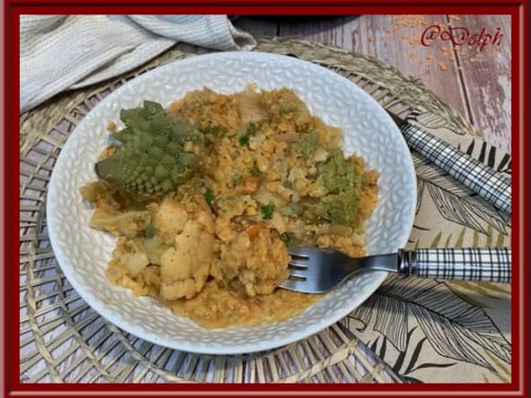Dahl de lentilles corail au curry rouge et aux deux choux