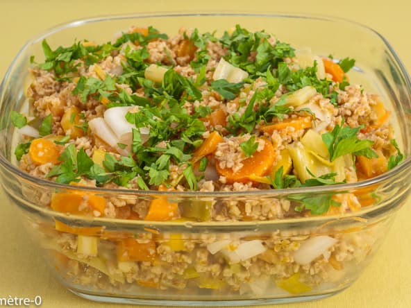Salade composée de petit épeautre aux carottes nouvelles et aux poireaux