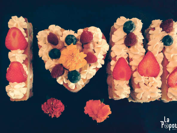 Letter cake citron fruits rouges