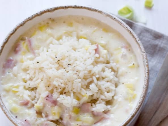 Poireaux au jambon sauce Mornay à la maïzena