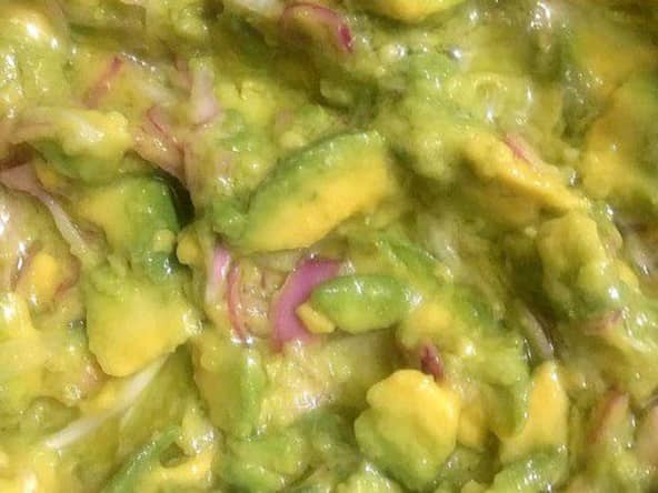 Rougail avocat de la Réunion (974)