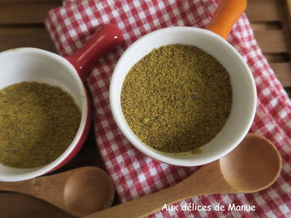 Bouillon de poulet en poudre fait maison