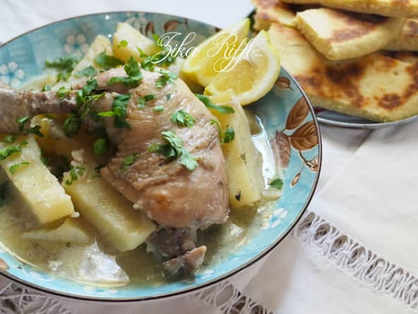 Tajine de pommes de terre sauce blanche, cannelle et citron aux cuisses de poulet ou à l'agneau