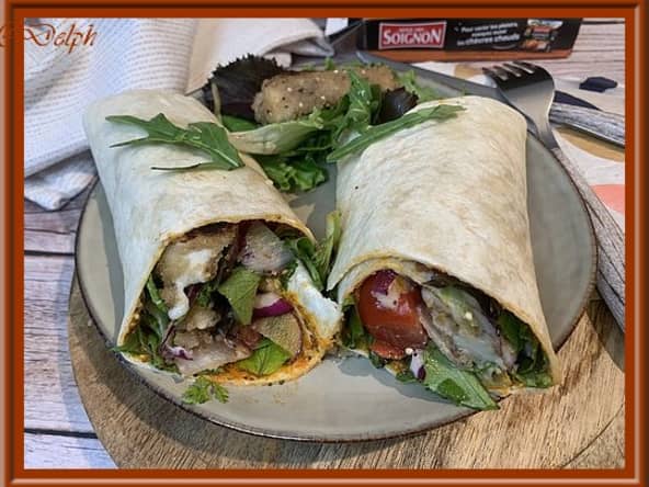 Wrap au pesto rosso et croustis de fromage de chèvre