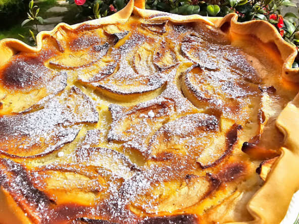 Tarte aux pommes et à la marmelade de mirabelles maison sans sucre