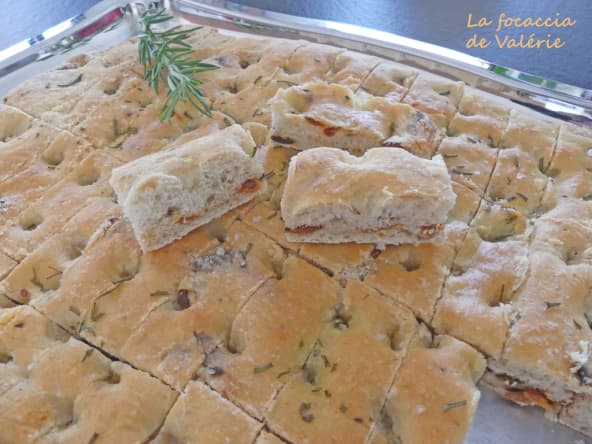 La focaccia de Valérie aux olives et tomates confites