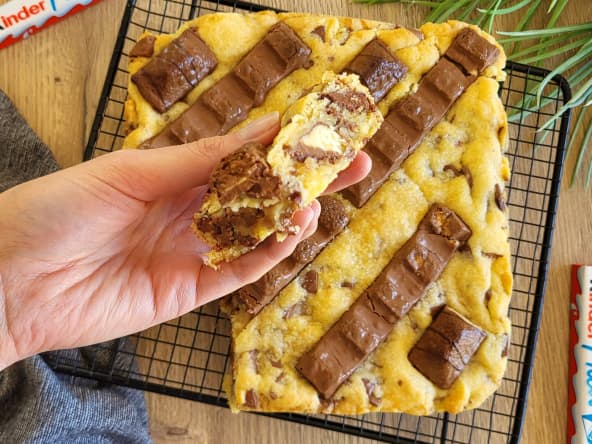 Gâteau aux kinder bueno et kinder maxi