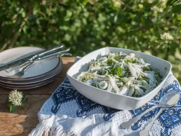 Salade de riz et aile de raie aux câpres