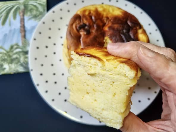 Gâteau soufflé aux petits suisses parfumé au citron