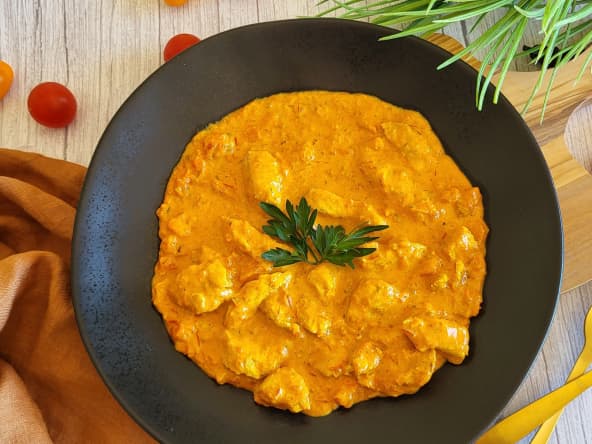 Poulet à la crème et aux épices