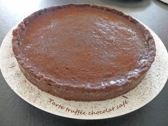 Une tarte au gout de truffes au chocolat de Noël