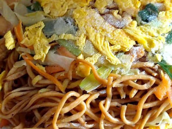 Nouilles chinoises sautées à la mauricienne