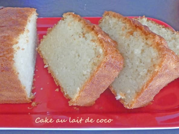 Cake au lait de coco simple et moelleux