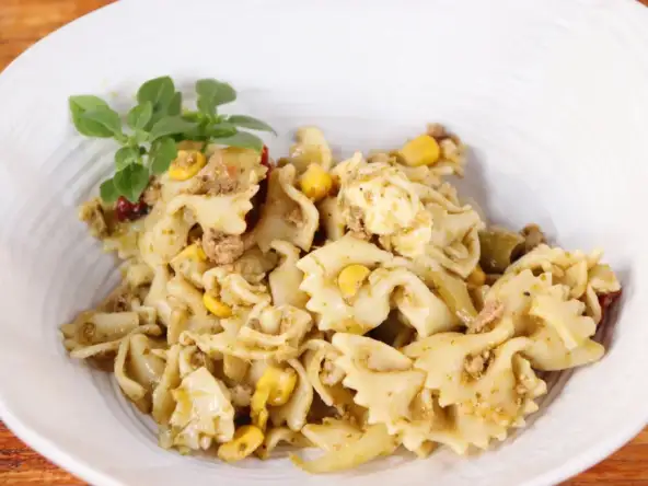 Salade de pâtes à l’italienne au pesto