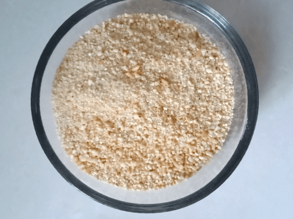 Comment préparer de la poudre de riz gluant grillé "kao koua" ?