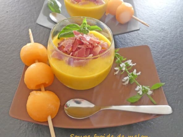 Soupe froide de melon et jambon croustillant en verrines