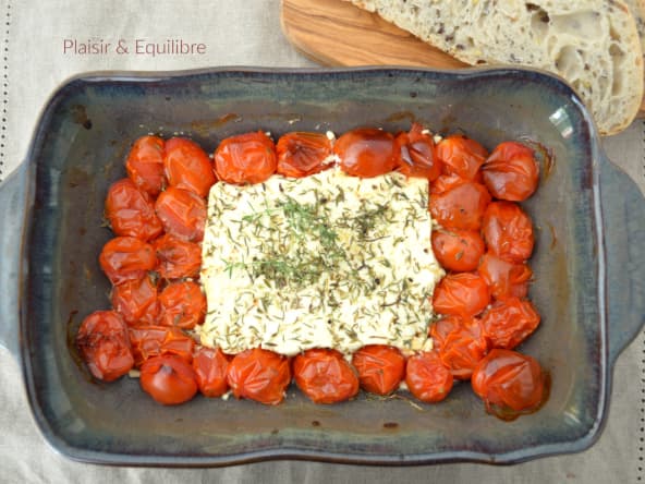 Feta rôtie aux tomates cerises confites à déguster avec un bon pain