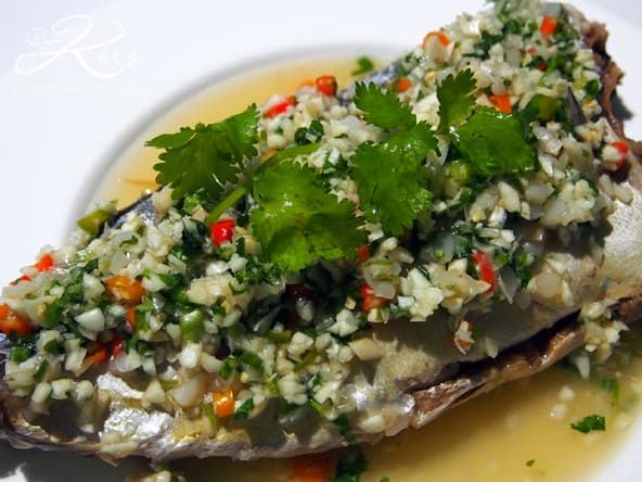 Poisson au citron vert et à l’ail, cuit à la vapeur