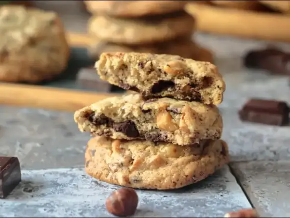 Cookies chocolat noir et noisettes torréfiées d'Hélène Darroze