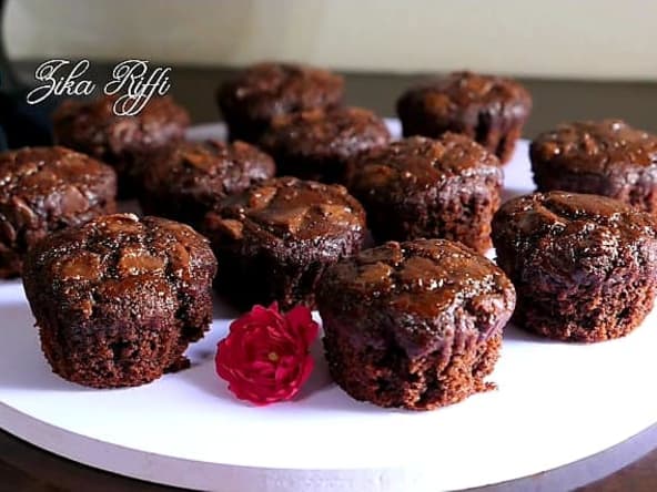 Muffins tout chocolat imbibés au sirop d'orange