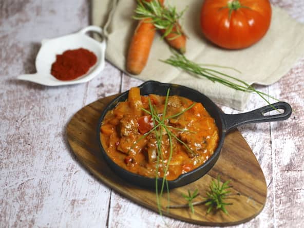 Ragoût de bœuf tomates poivrons au paprika