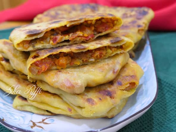 Mahjouba à la chakchouka carvi-coriandre aux carottes