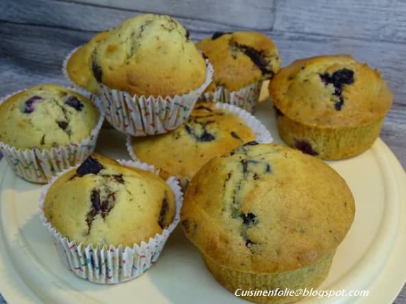 Muffins moelleux aux myrtilles et pépites de chocolat noir