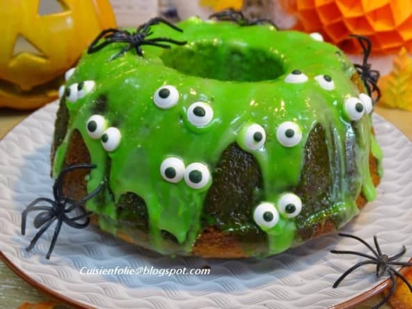 Gâteau aux amandes et aux araignées pour Halloween
