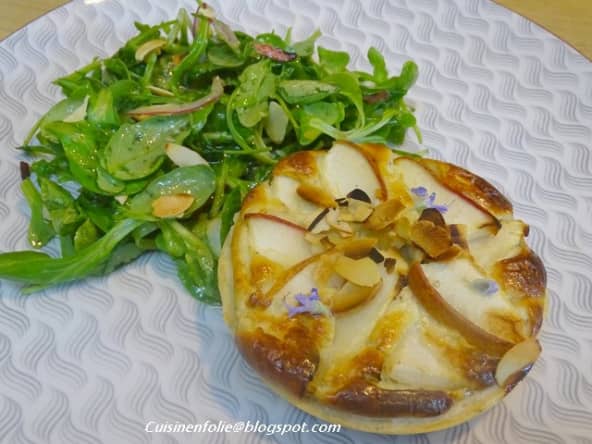 Mini-quiche poires Williams, Roquefort et amandes effilées, pâte brisée express