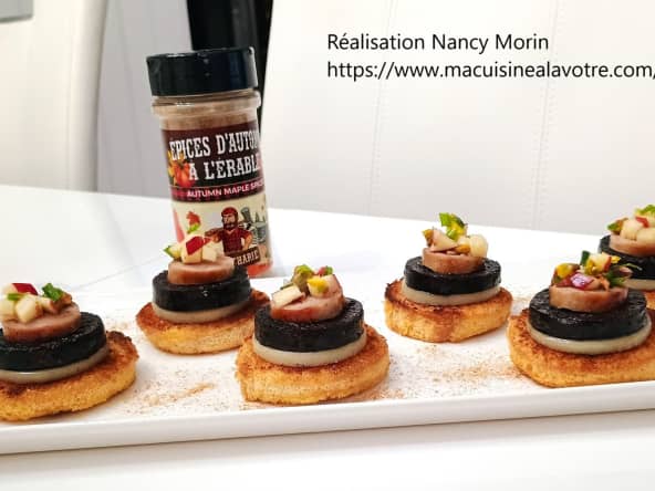 Bouchées boudin noir et saucisses pour l'apéritif