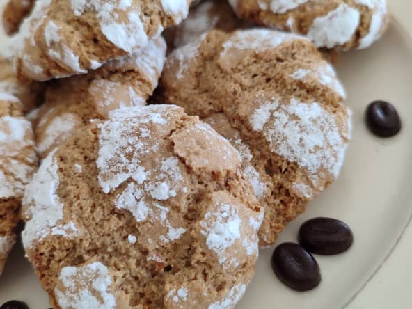 Amaretti au café