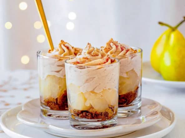 Verrines de Noël poire, marron et spéculoos