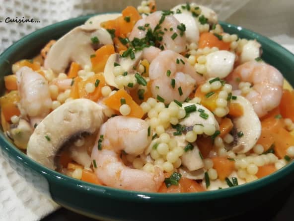 Salade aux perles de pâtes et crevettes