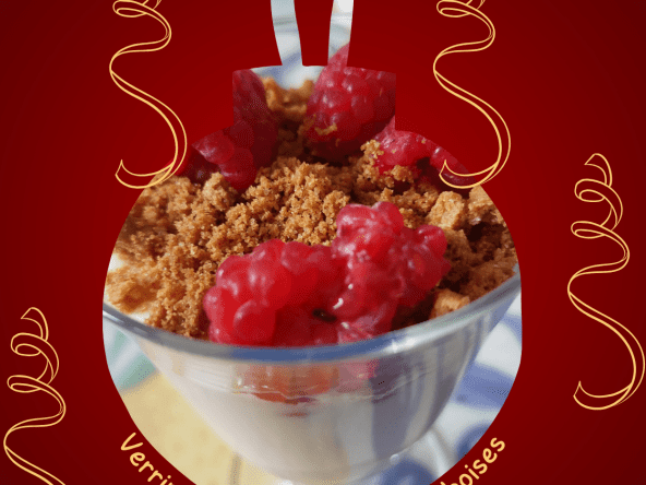 Verrines festives spéculoos, yaourt coco et framboises