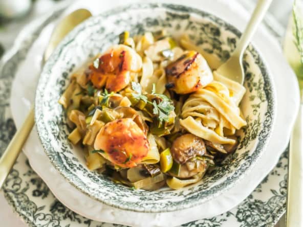 Noix de Saint-Jacques à la Bretonne et tagliatelles fraîches aux oeufs