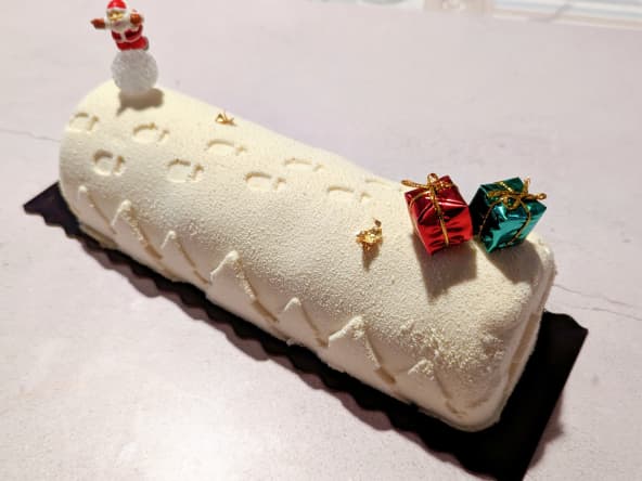 Bûche de Noël fruits rouges vanille