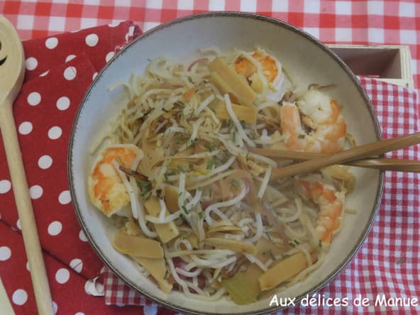 Konjac aux légumes asiatiques et crevettes