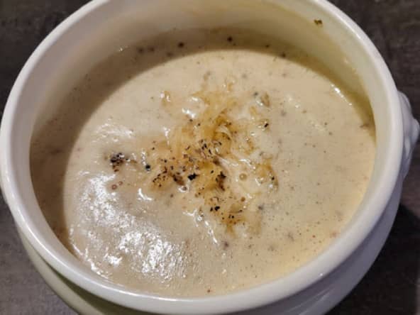 Velouté à la moutarde avec choucroute