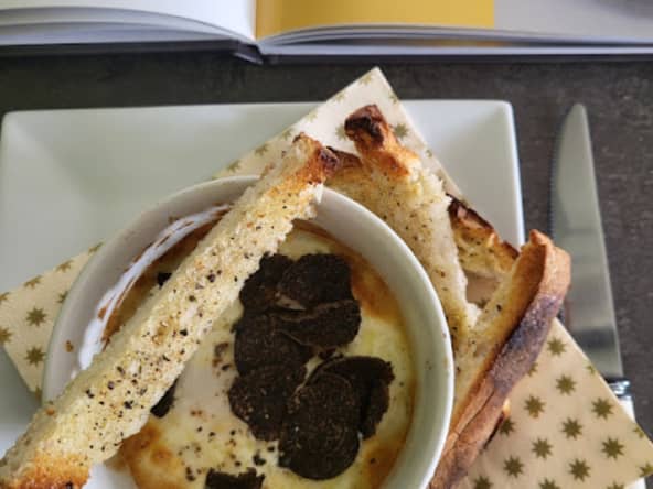 Œufs cocotte aux truffes de Pierre-Louis Marin