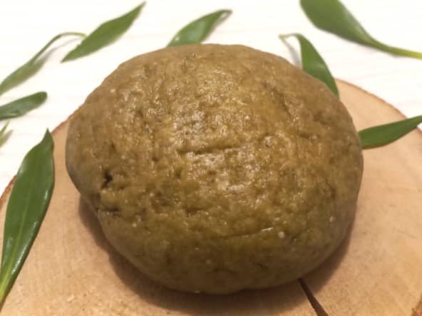 Pâte brisée express parfumée à l’ail des ours